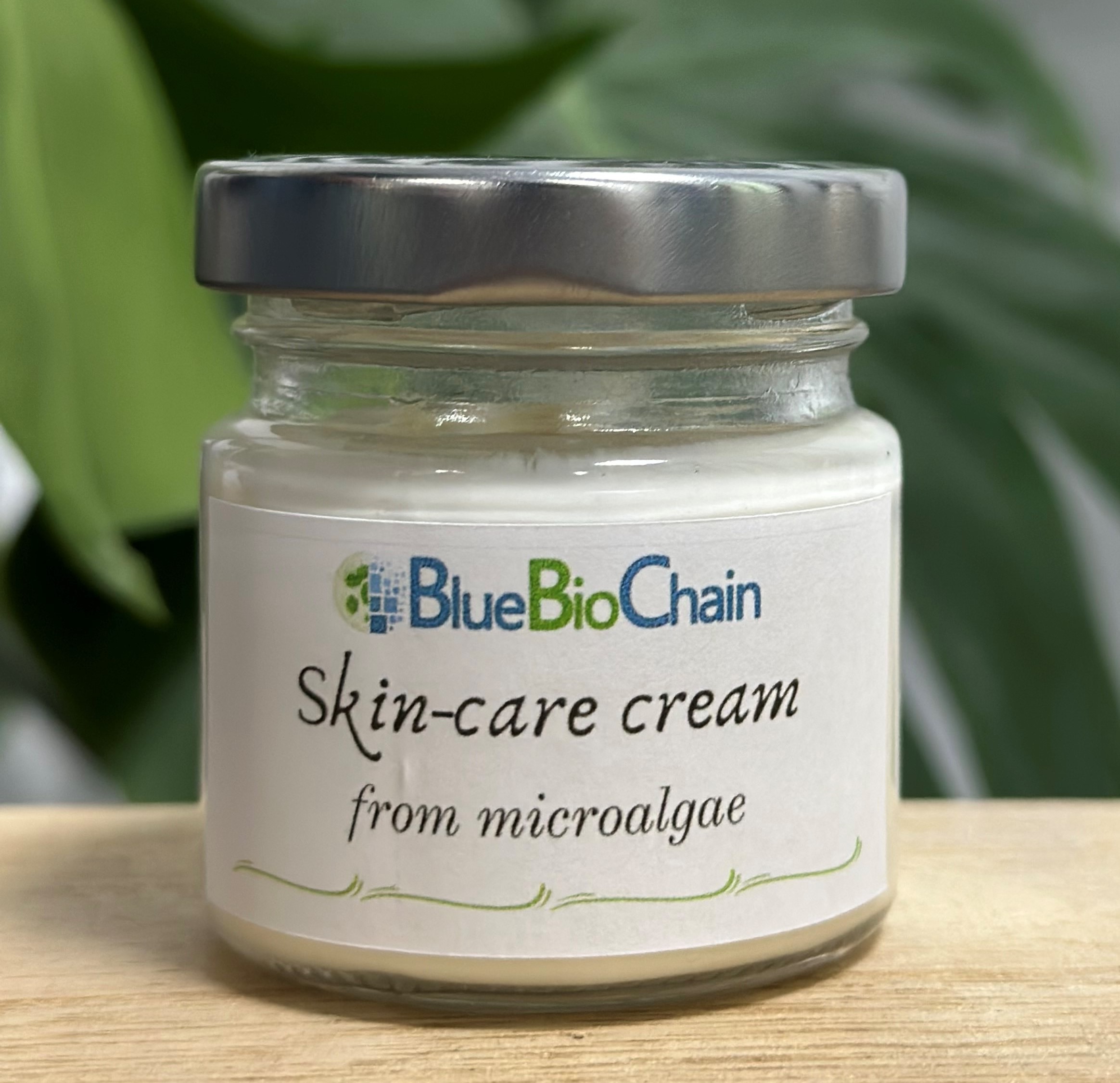 BlueBioChain Skin-care cream from microalgae